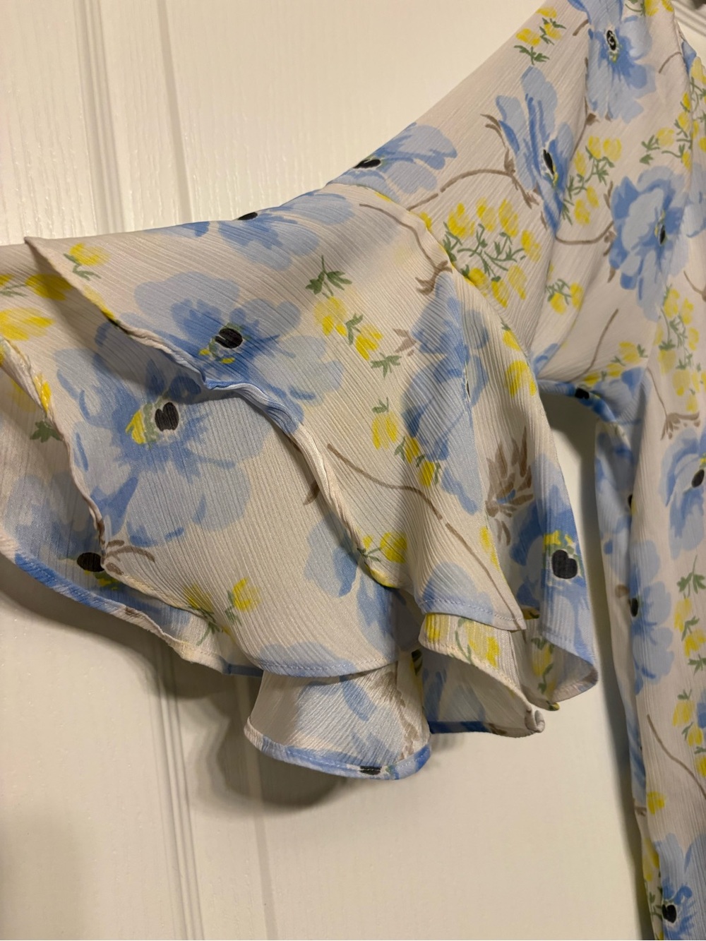 Chaps Light Blue Floral Ruffled Sleeve Blouse - Picture 9 of 10